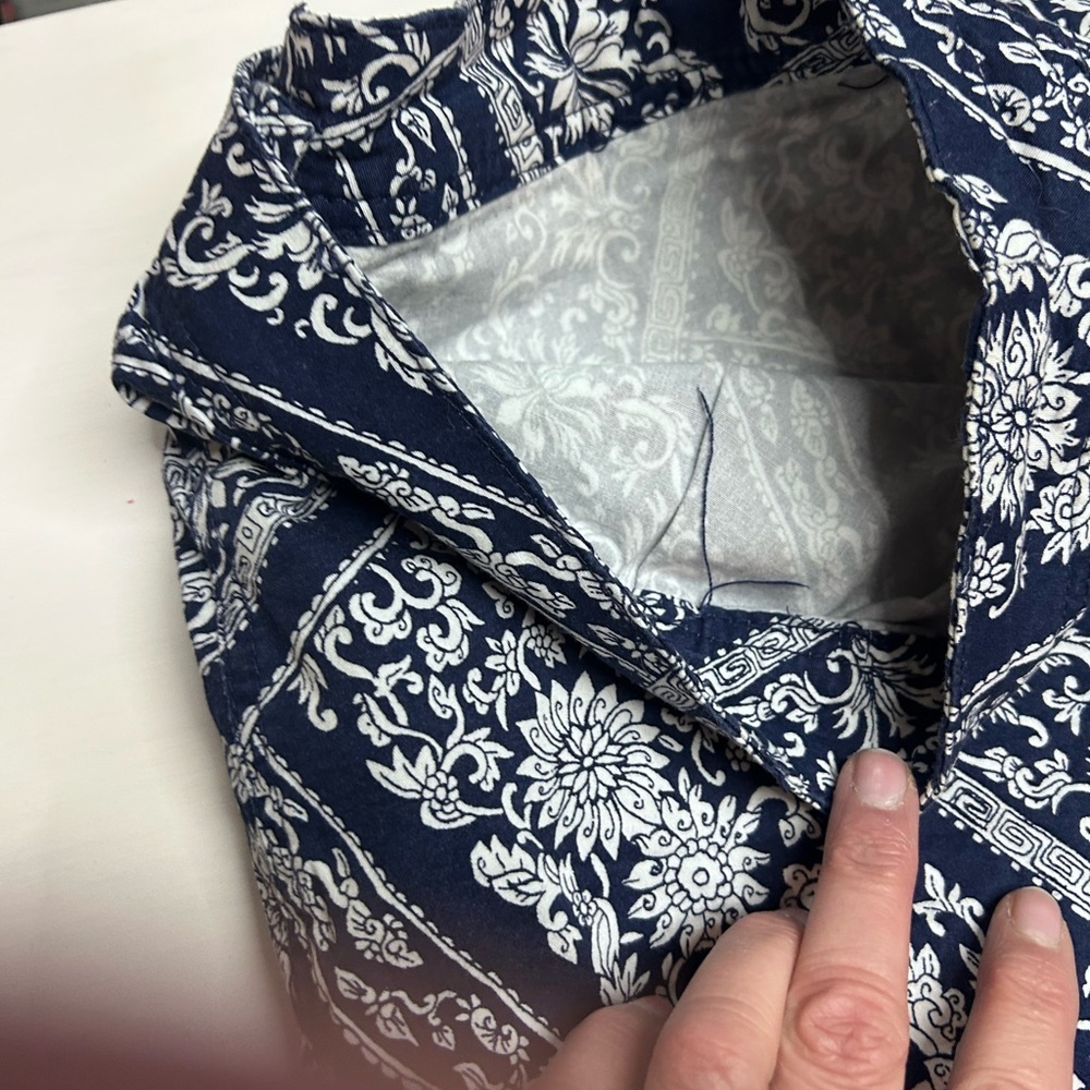 Karen Scott Navy and White Floral Skirt